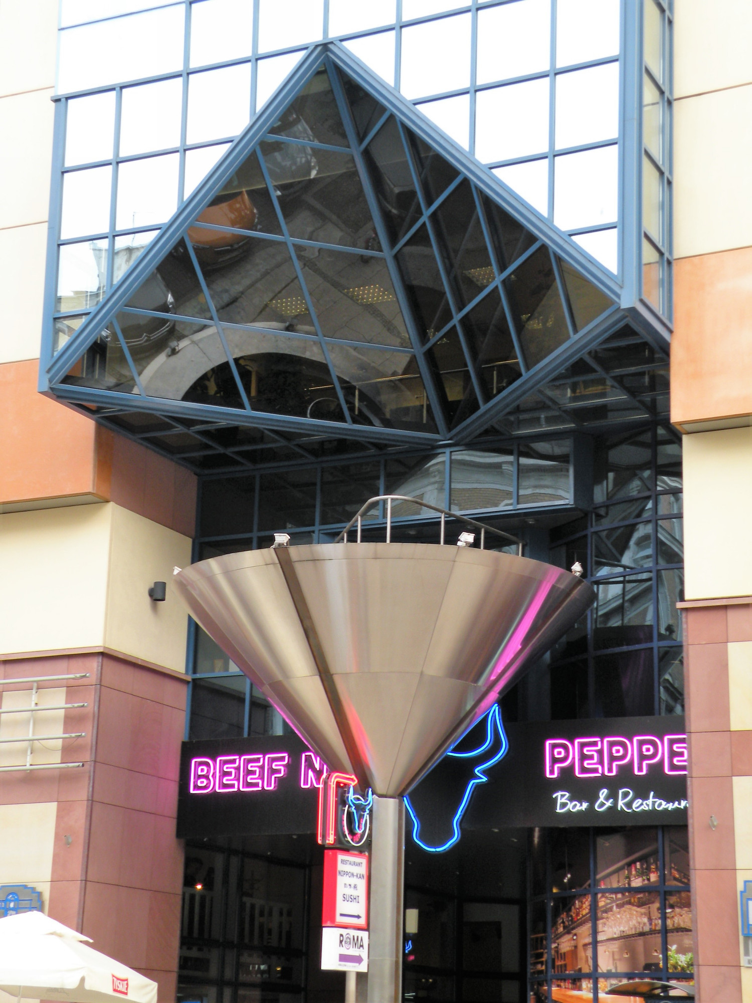 Zdjęcie architektury budynku Roma Office Center